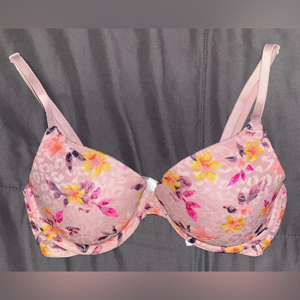 PINK Victoria's Secret Wear Everywhere Lightly Lined Bra